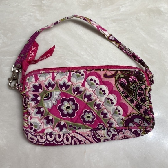 Vera Bradley Very Berry Wristlet Paisley Pink Wallet Clutch - Picture 12 of 12